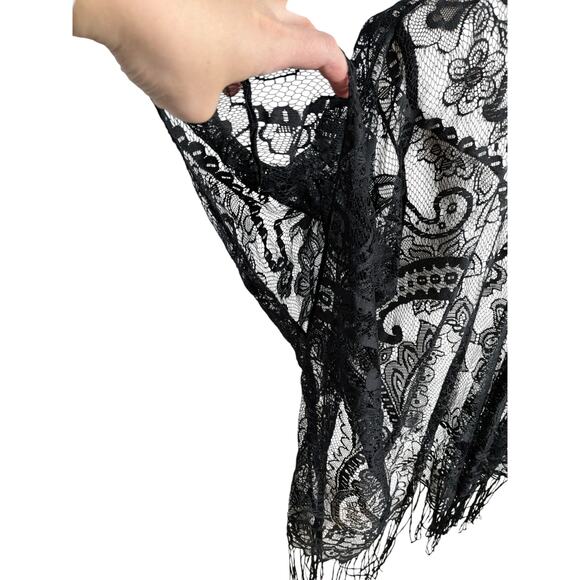 Mixit Women's Black Crochet Lace Kimono Shawl Wrap Fringe Witchy Goth Whimsygoth - Picture 4 of 6
